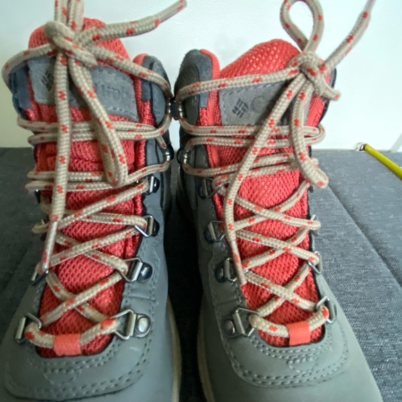 Columbia Womens Newton Ridge Plus Waterproof Leather Hiking Outdoor Boot-Sz-6 - Picture 6 of 16